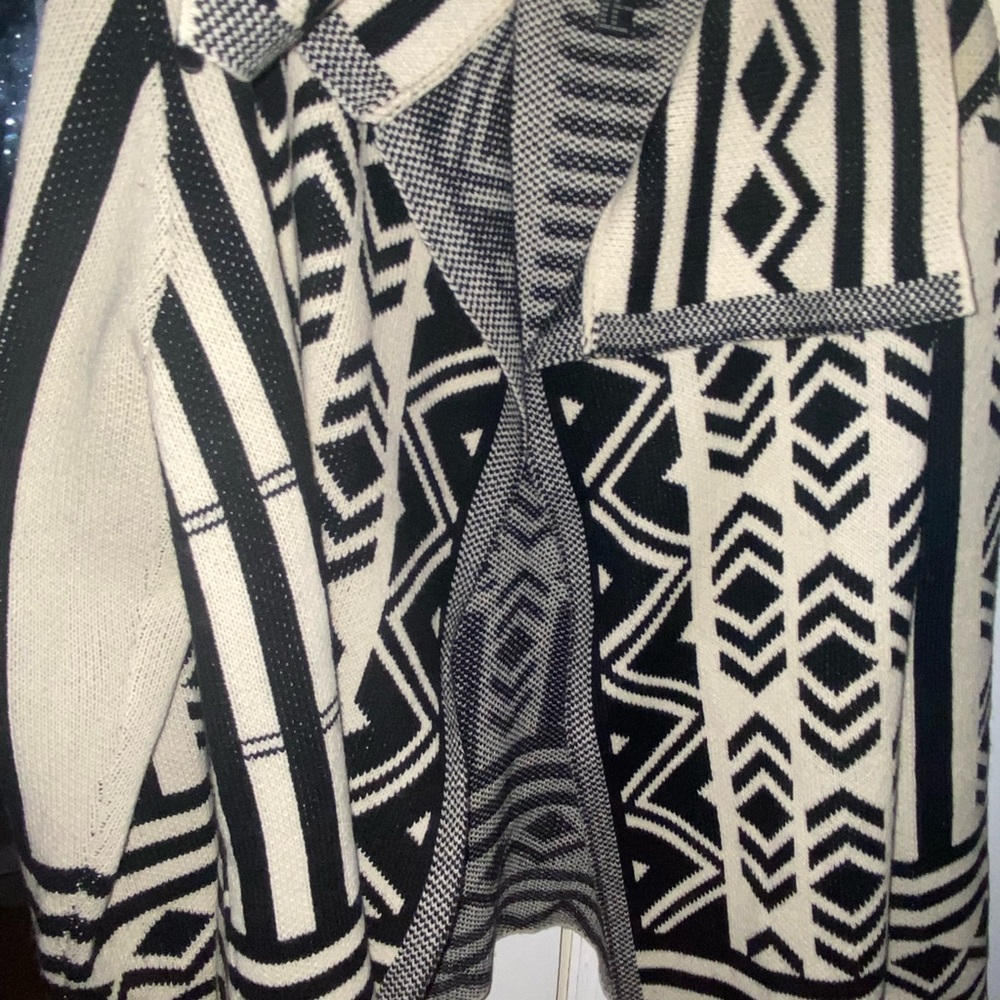 Sweater - Picture 2 of 2